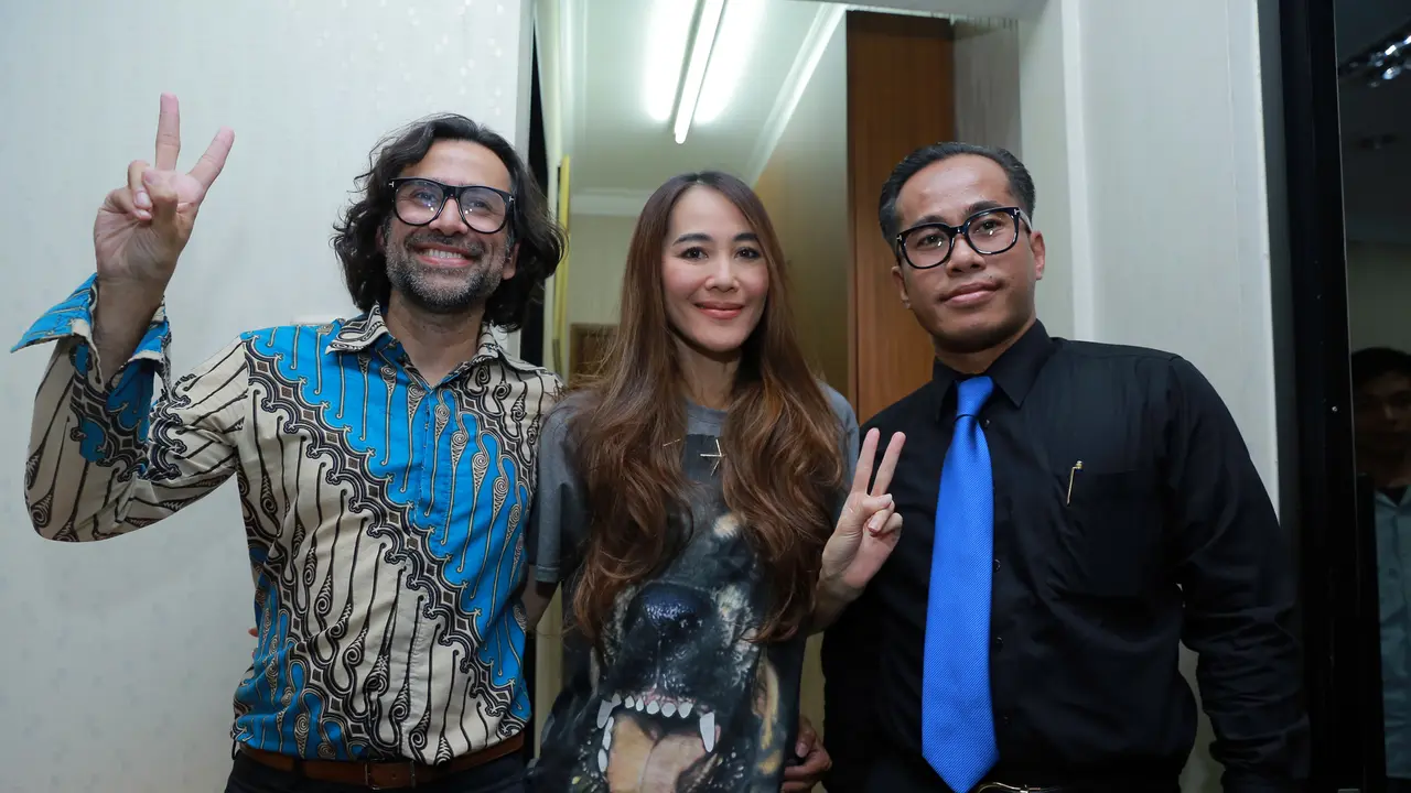 [Bintang] Jeremy Thomas, Ina Thomas dan kuasa hukum