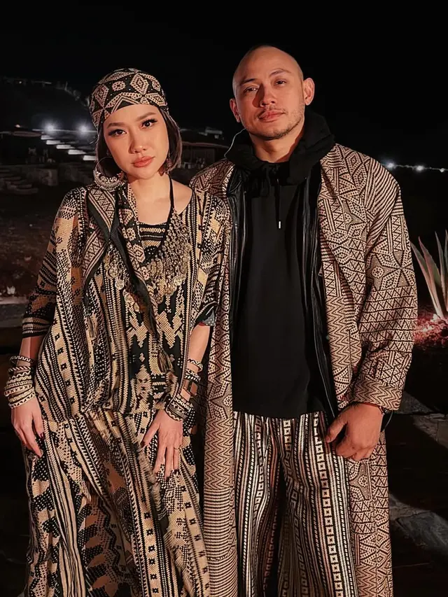 Bunga Citra Lestari Look Arabian saat After Party Pernikahan Sahabat di Maroko. [@itsmebcl]