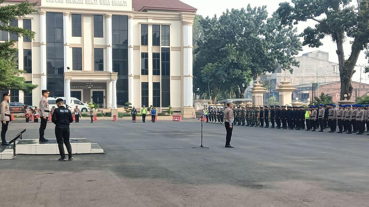 328 personel Polda Jambi diterjunkan saat operasi zebra dan akan ditambah dari TNI serta unsur pemerintah daerah. <br>