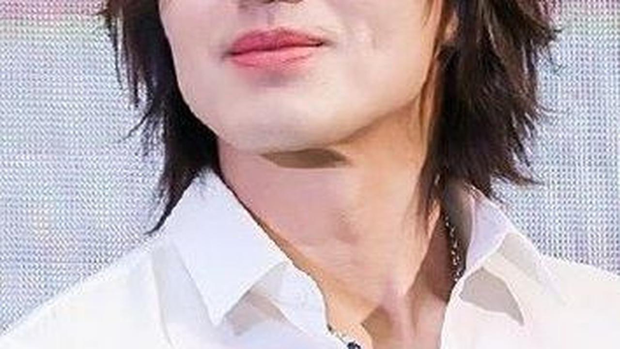 Salah satu cara Jerry Yan untuk tetap terlihat muda adalah dengan mengurangi penggunaan ponsel dan menghindari terlalu banyak informasi yang dapat mengganggu kehidupannya.