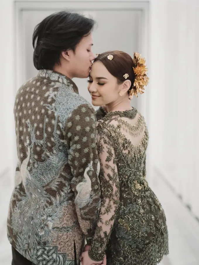 Mahalini Kenakan Kebaya saat Tunangan. [@mahalinirahaja]