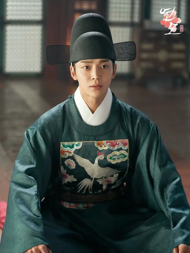 Rowoon SF9 dalam The King's Affection. (KB2TV via Soompi)