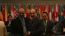 Delegasi Konferensi Asia Afrika bersiap mengikuti pembukaan Pertemuan Tingkat Menteri Asia-Afrika di Jakarta Convention Center, Senin (20/4/2015). (Liputan6.com/Herman Zakharia)