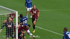 Everton meraih kemenangan 2-1 saat menjamu Bournemouth di Goodison Park, Sabtu (23/9/2017). This video is presented by Ballball