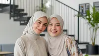 Ilustrasi Gamis Couple Sahabat (Created by AI)