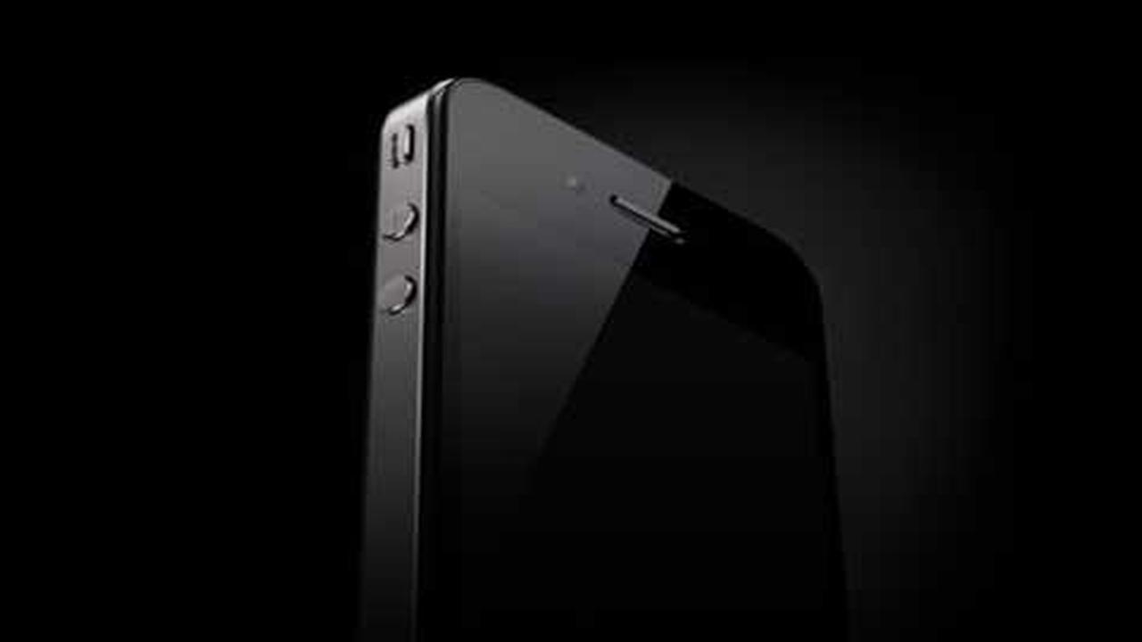 Apple main serobot domain, anehnya selalu menang