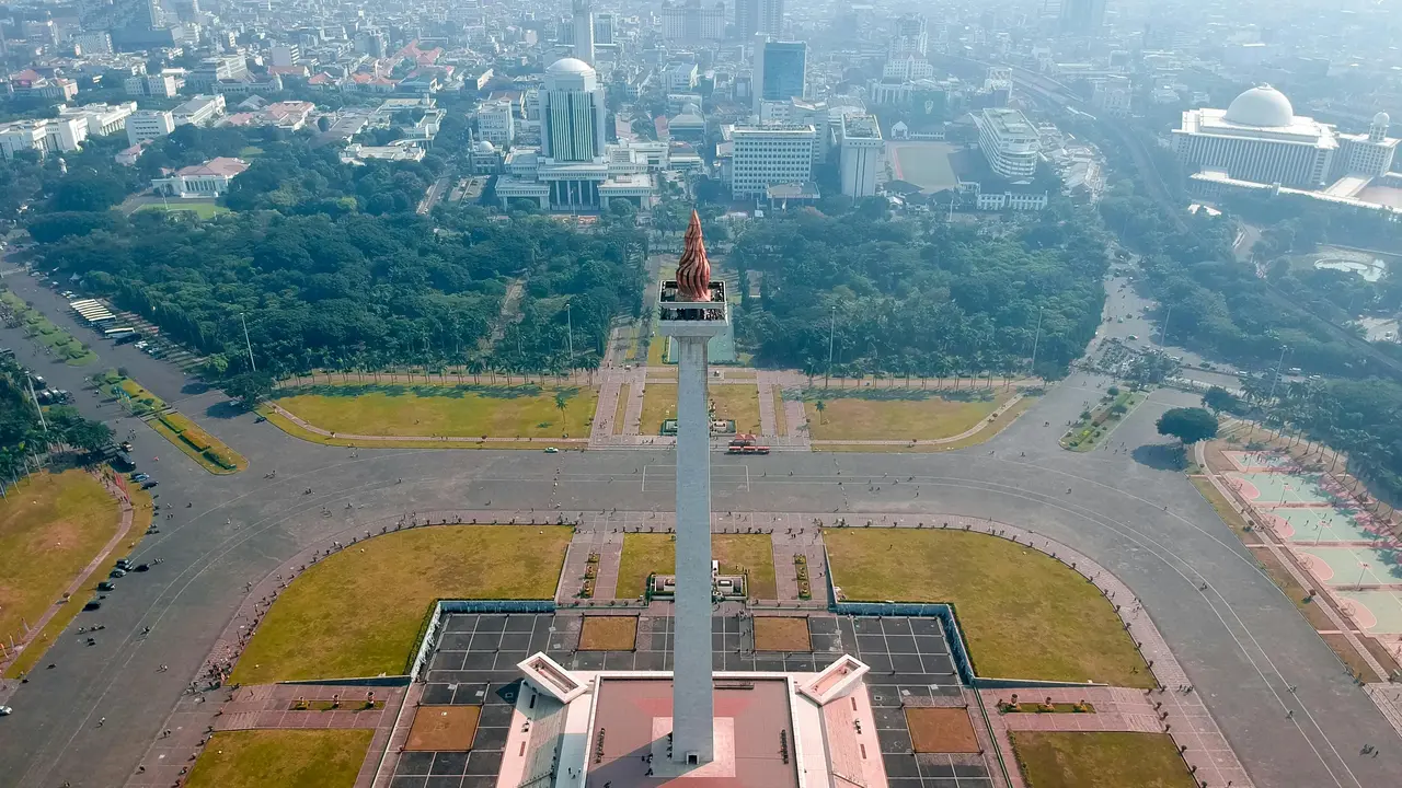 Ilustrasi DKI Jakarta, Monas
