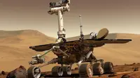 Diungkap, badai angin yang berada di Planet Mars rupanya mampu 'membersihkan' panel solar robot tersebut secara periodik. 
