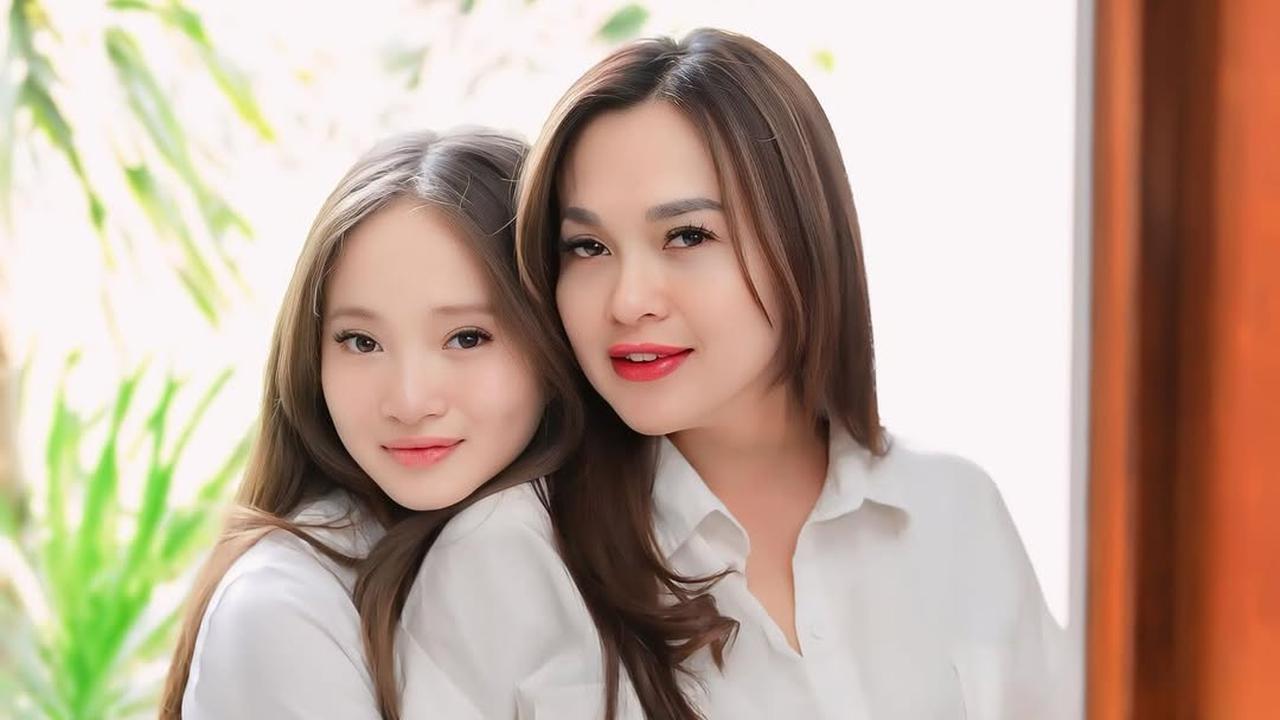 Potret Sasha Alexa Bersama Anak yang Dipuji Sama-Sama Cantik