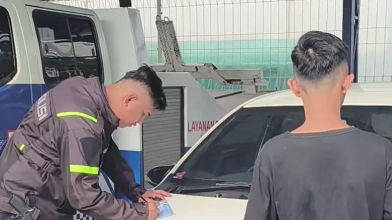 Viral Pengendara Mobil di Palembang Pakai Pelat Palsu, Tulisannya Mengarah Pornografi