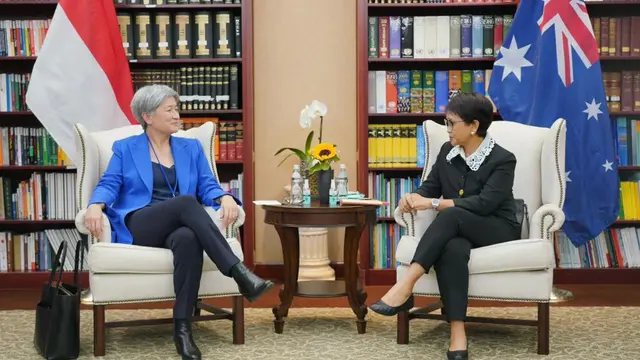 Menlu Retno Marsudi bertemu empat mata dengan Menlu Australia, Penny Wong, di sela-sela rangkaian Sidang ke-77 Majelis Umum PBB di New York (20/09/2022). (Dok: Kemlu RI)