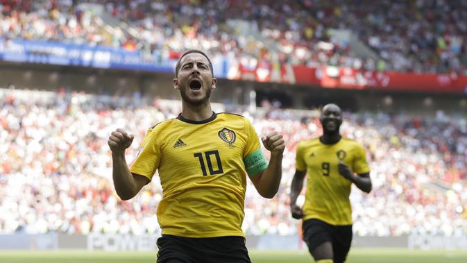 Pemain Eden Hazard mencetak gol lewat titik putih ke gawang Tunisia pada menit ke 6’ pada laga grup G Piala Dunia 2018 di Spartak Stadium, Moskow, Rusia, (23/6/2018). Belgia menang 5-2. (AP/Matthias Schrader)