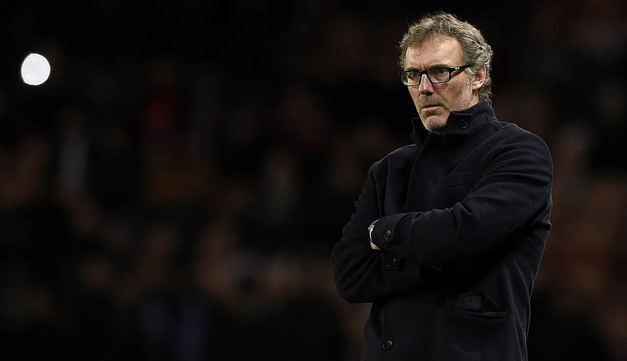 3. Laurent Blanc - Pria asal Prancis ini bukanlah muka asing bagi publik Old Trafford. Ia pernah berseragam MU pada tahun 2001 hingga 2003. Karir sebagai pelatih tak perlu diragukan, Ia sukses membawa PSG berjaya di Liga Prancis. (AFP/Franck Fife)