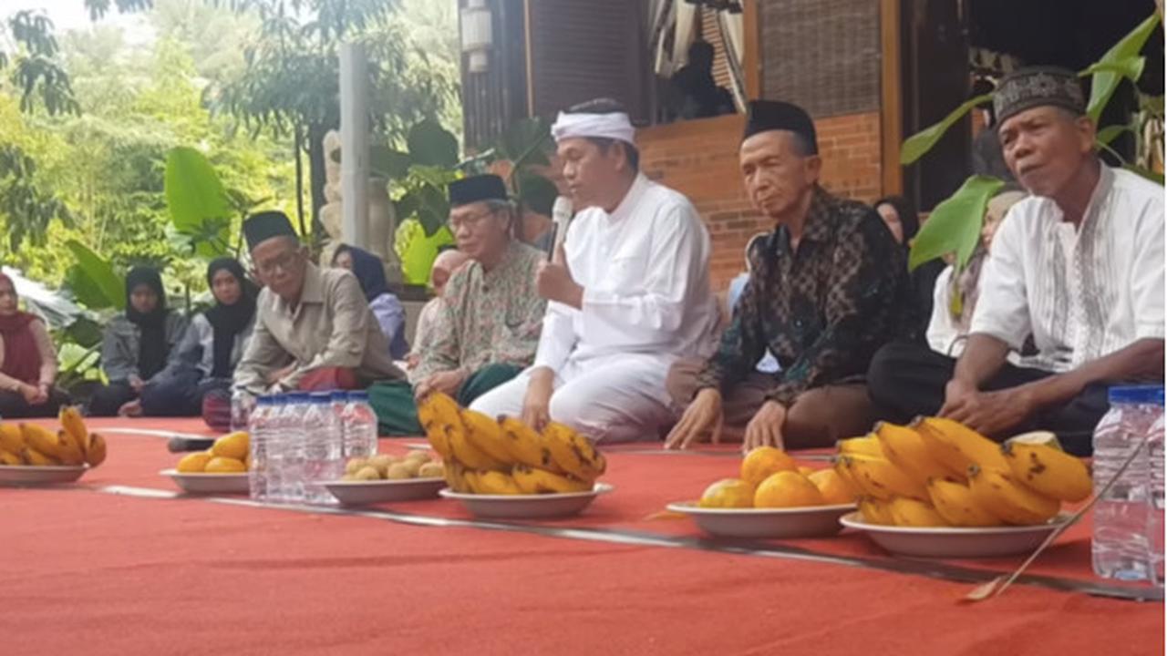 Potret Dapur Jadul Dedi Mulyadi, Bersih dan Asri Masaknya Masih Pakai Tungku Kayu Bakar