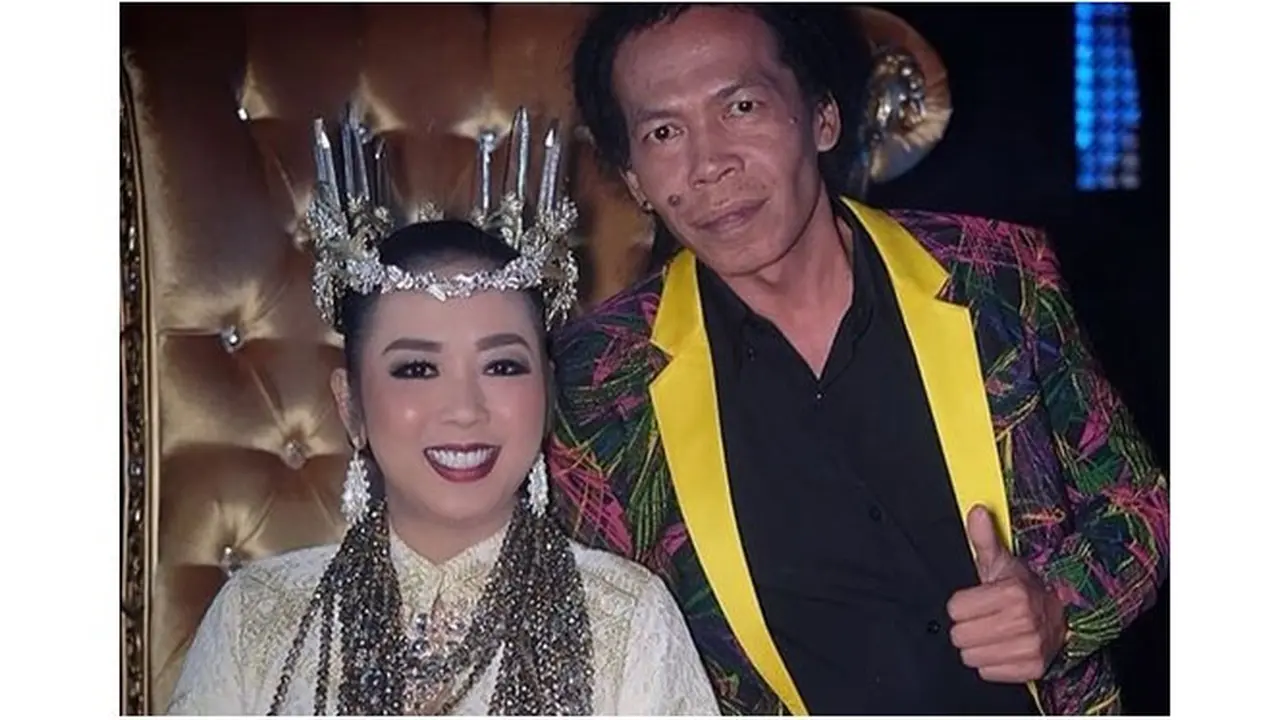 7 Potret Rumah Sodiq Monata, Sederhana dan Punya Alat Rekaman Canggih