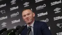 Mantan kapten Inggris, Wayne Rooney memberikan keterangan selama konferensi pers di Stadion Pride Park, pinggiran kota Derby, Selasa (6/8/2019). Mantan striker Manchester United itu resmi bergabung dengan klub kasta kedua Liga Inggris, Derby County sebagai pemain-pelatih. (Darren STAPLES / AFP)