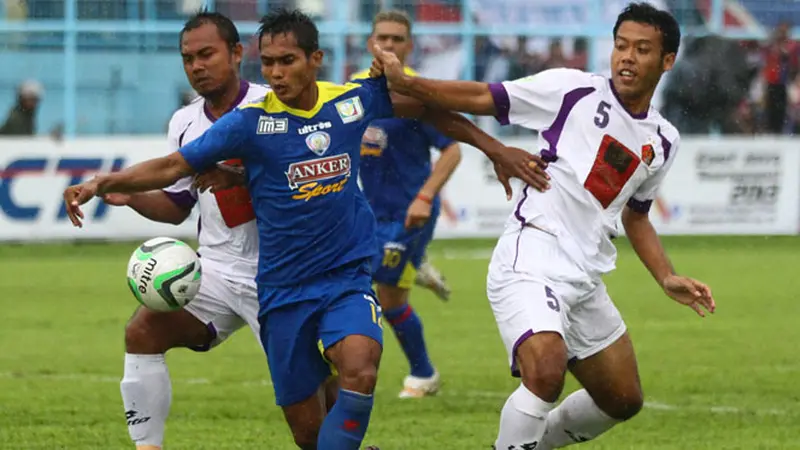 arema-persik-131220c.jpg