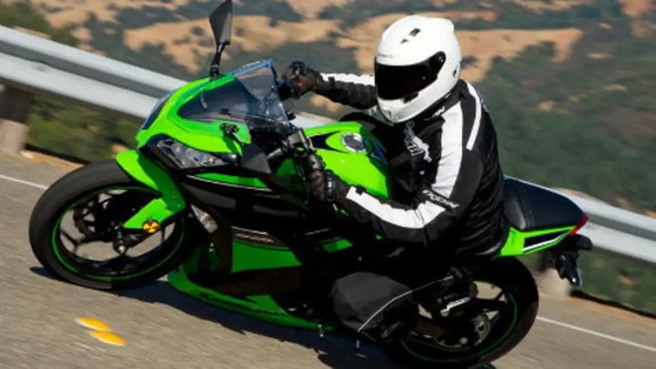 New Kawasaki Ninja 300 2013