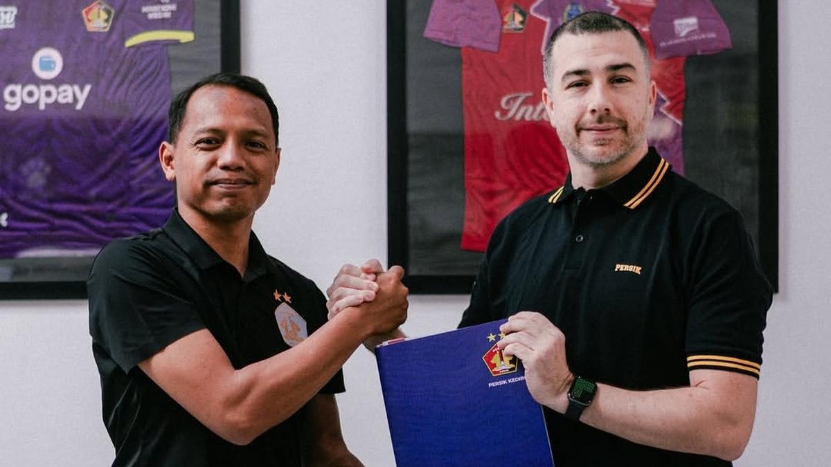 Songsong Super League 2026/2027, Persik Rombak Posisi Manajer Tim