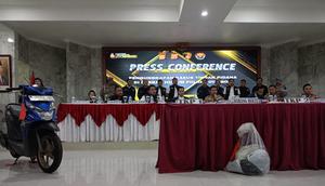 Jumpa pers rilis kasus pembunuhan anak politisi PKS Maman Suherman. (Liputan6.com/ Yandhi Deslatama)