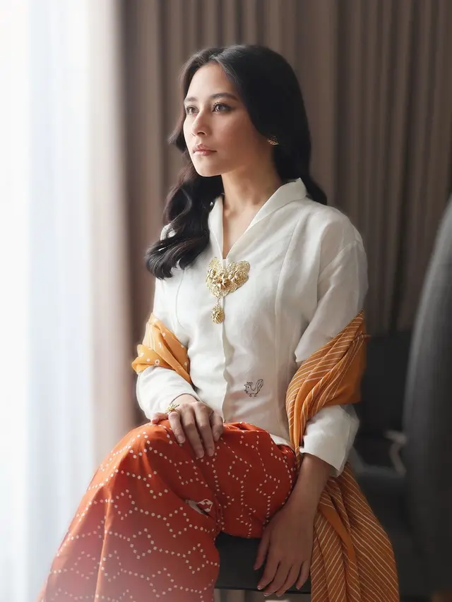 Prilly Latuconsina rayakan HUT RI ke-79 (Instagram/prillylatuconsina96)