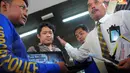 Kegiatan yang dilakukan di Terminal 2 Bandara Soekarno Hatta, bermaksud mengedukasi penumpang agar tidak membawa dan menggunakan barang ilegal (Liputan6.com/Faisal R Syam).