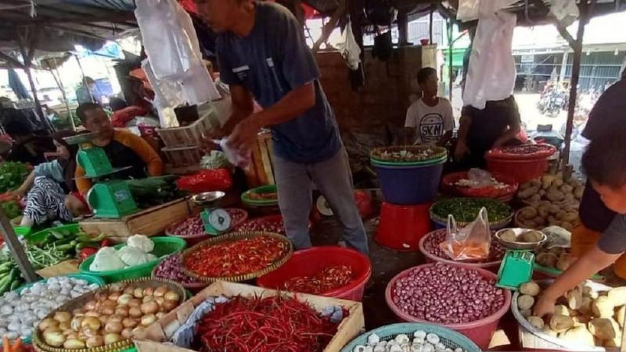 Bangka Belitung Tambah 385 Ton Pasokan Minyak Goreng, Harga Stabil di Tengah Kebutuhan Warga