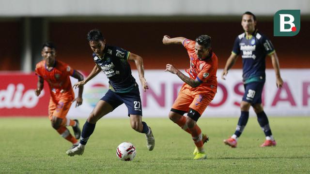 FOTO: Unggul 1-0 atas Persiraja di Babak Pertama, Persib Incar Juara Grup D - Zalnando; Silvio Escobar