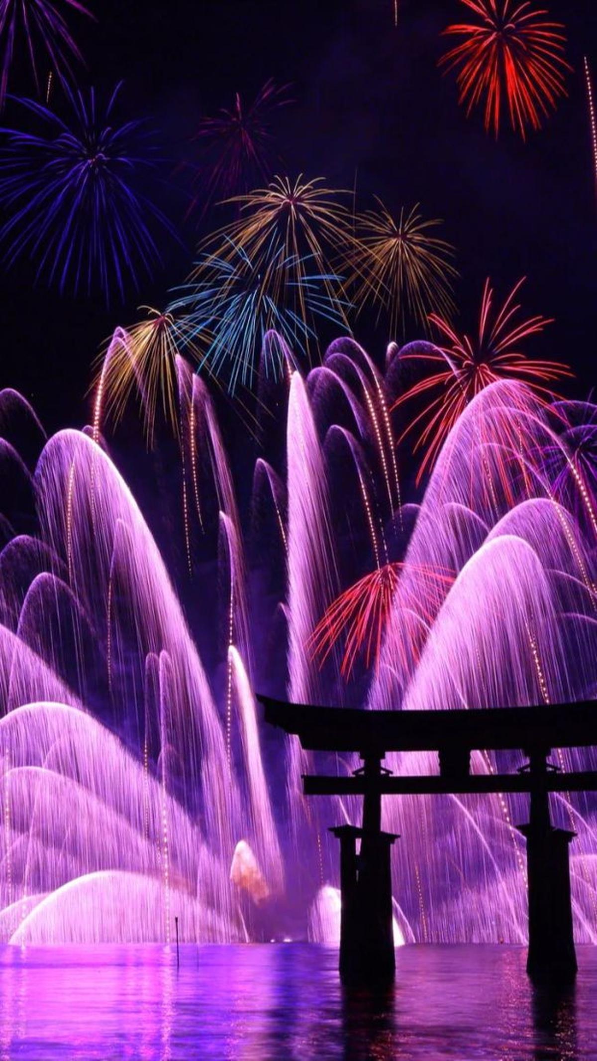 10. Kembang Api Miyajima