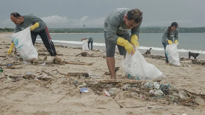 12.000 Pengepul Cegah Indonesia Tenggelam Akibat Sampah Plastik dan Mampu Mengurangi Kemiskinan