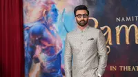 Film 'RAMAYANA: RISE OF A LEGEND' Premiere di Los Angeles, Ranbir Kapoor Tampil Ganteng