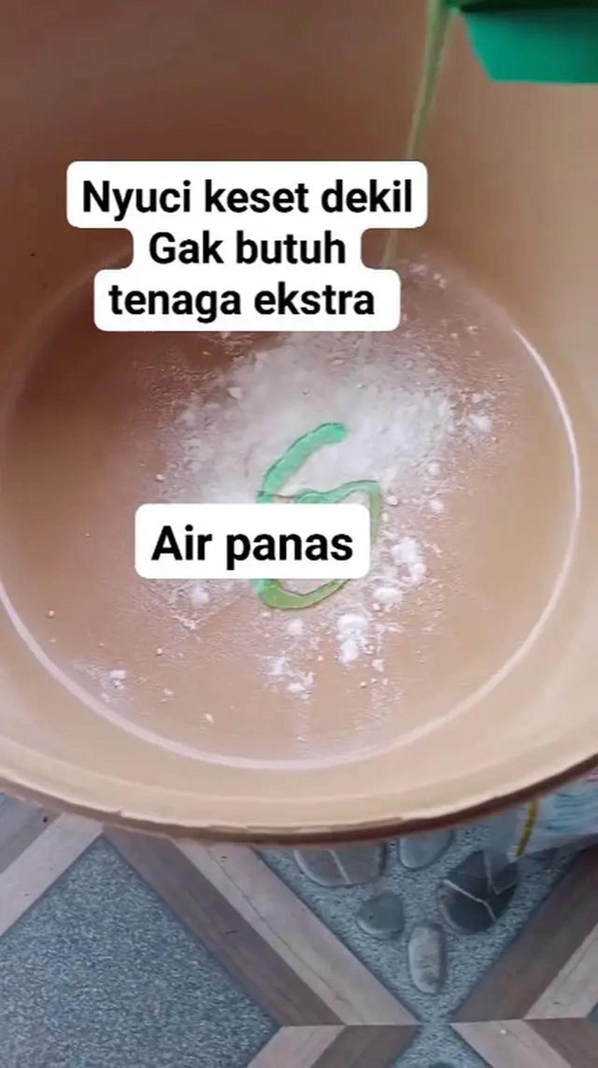 4 Trik Bersihkan Keset Hingga Bersih Tanpa Detergen, Hanya Pakai 2 Bahan Dapur