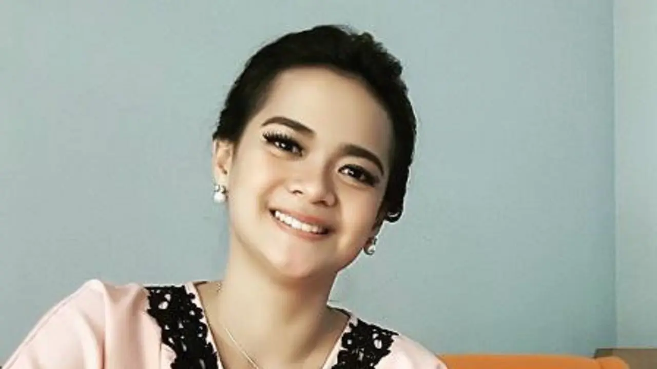 [Bintang] Shezy Idris