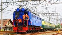 Lokomotif Bon-Bon atau Lokomotif Listrik ESS3201 merupakan lokomotif listrik pertama yang beroperasi di Indonesia.