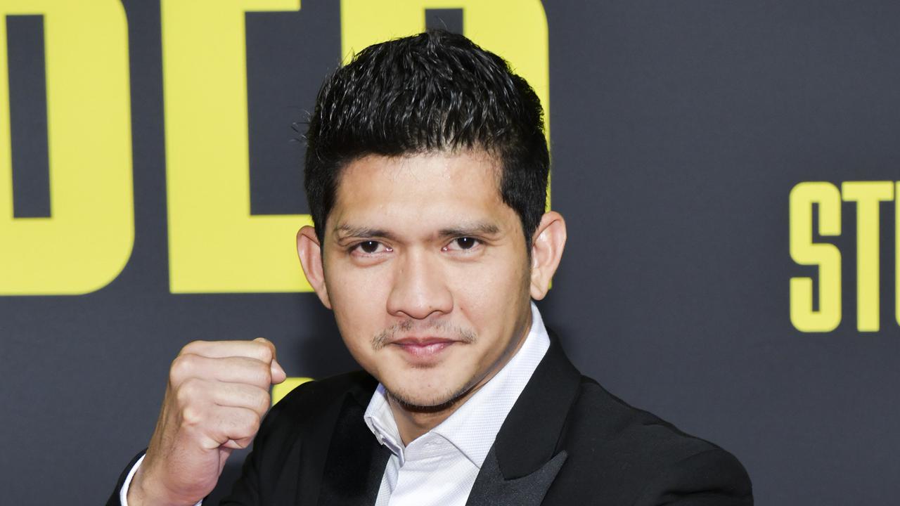 Gaya Iko Uwais Saat Hadiri Pemutaran Film di Los Angeles