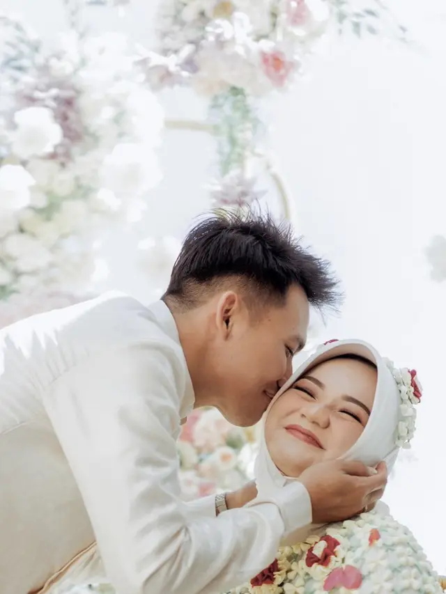 Potret Witan Sulaiman dan sang istri yang mengadakan acara tasyakuran tujuh bulanan, sumber Instagram: @rismahanisulaiman_