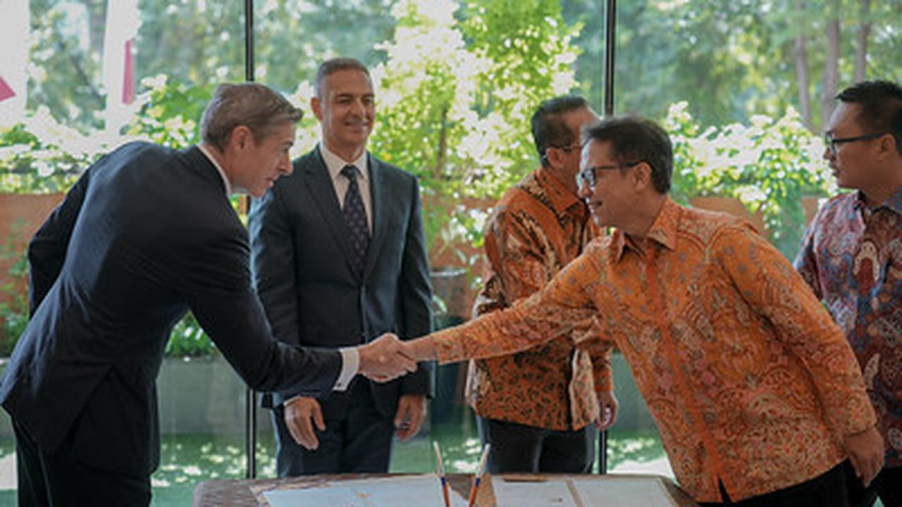 Perusahaan farmasi global MSD bekerja sama dengan Bio Farma dalam mentransfer teknologi produksi Vaksin Pneumokokal Konjugat 15-valent (PCV15) secara lokal di Indonesia.