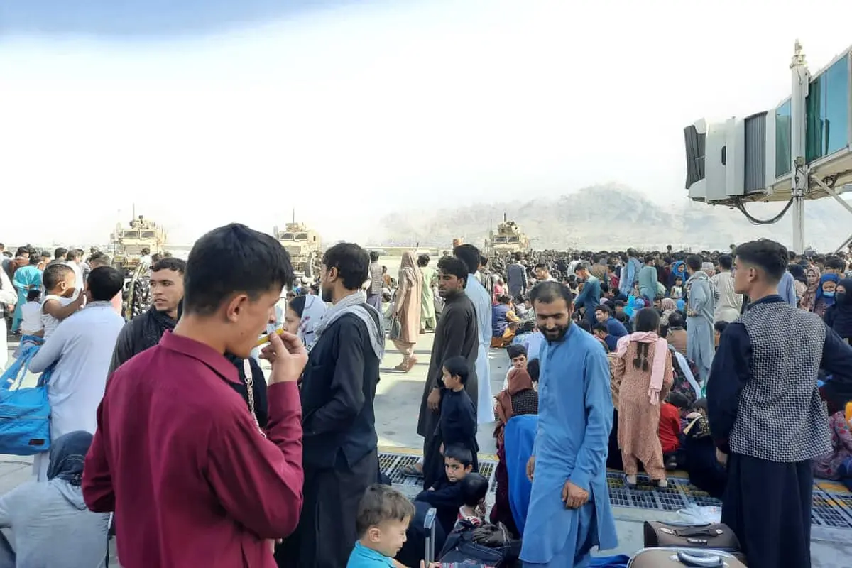 Begini Suasana Kacau di Bandara Afghanistan