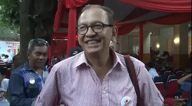 Roy marten pastikan akan menggunakan hak pilihnya pada pilpres 9 juli mendatang tanpa ragu aktor senior ini menjatuhkan pilihan pada pasangan nomor urut 2 Jokowi-JK.