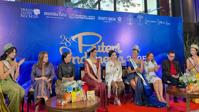 Konferensi Pers Puteri Indonesia 2025 yang berlangsung di Hutan Kota by Plataran, Jakarta, Kamis (24/04/2024) (Dok/Fimela.com: Rianti Fitri Wulandari