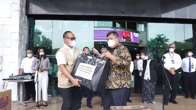 BPKP kirim 3.261 paket bantuan untuk korban gempa Cianjur. Pelepasan tim dilakukan oleh Kepala BPKP Muhammad Yusuf Ateh. (Dok BPKP)