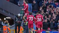 Skuad liverpool merayakan gol Dominik Szoboszlai ke gawang Tottenham, Minggu (15/3/2026) (AP Photo/Jon Super)
