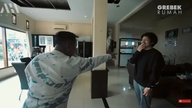 Narji memiliki rumah yang mewah dan luas (YouTube/AH)