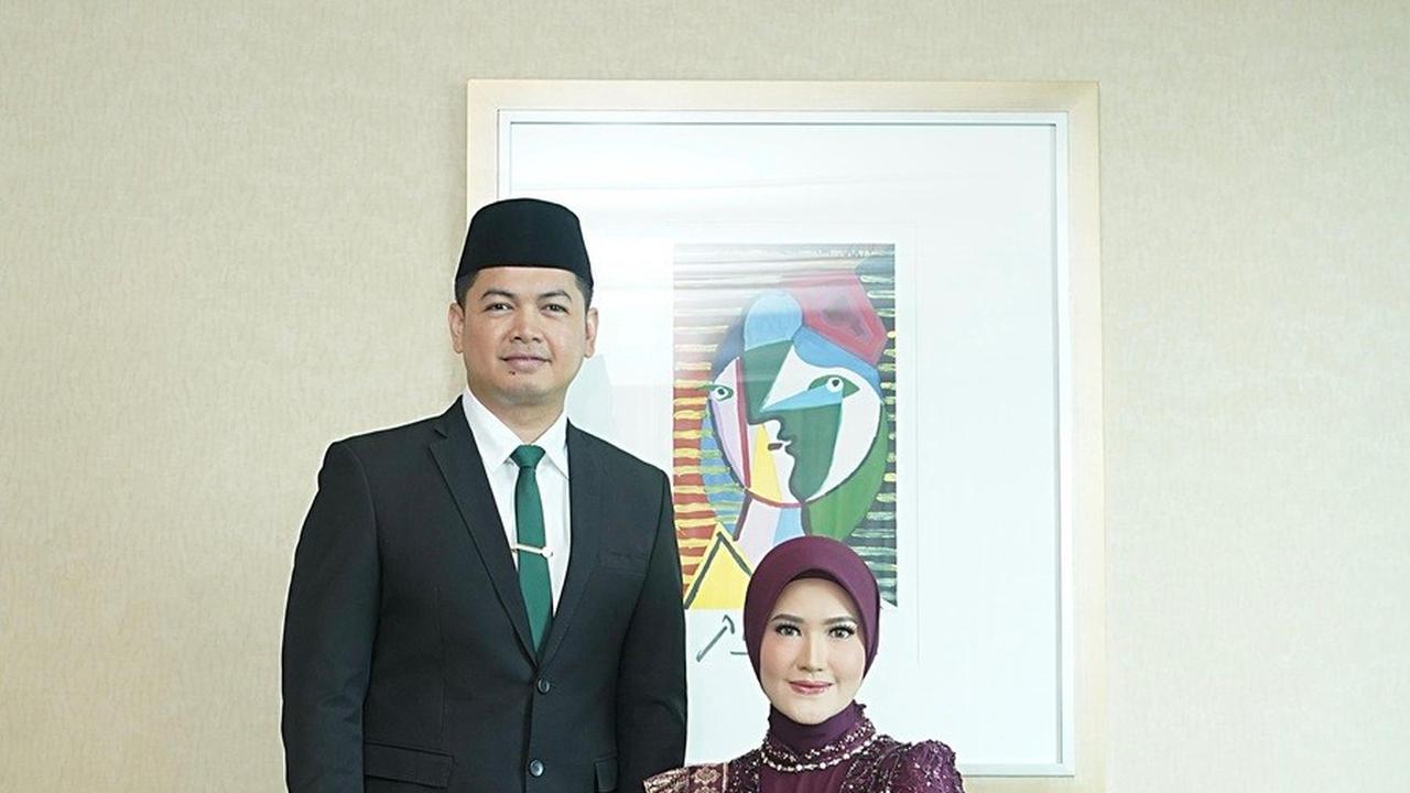 Salah satu tawaran yang diterima Tommy Kurniawan adalah syuting film televisi (FTV) yang hanya memerlukan waktu tiga hari untuk selesai.<br>