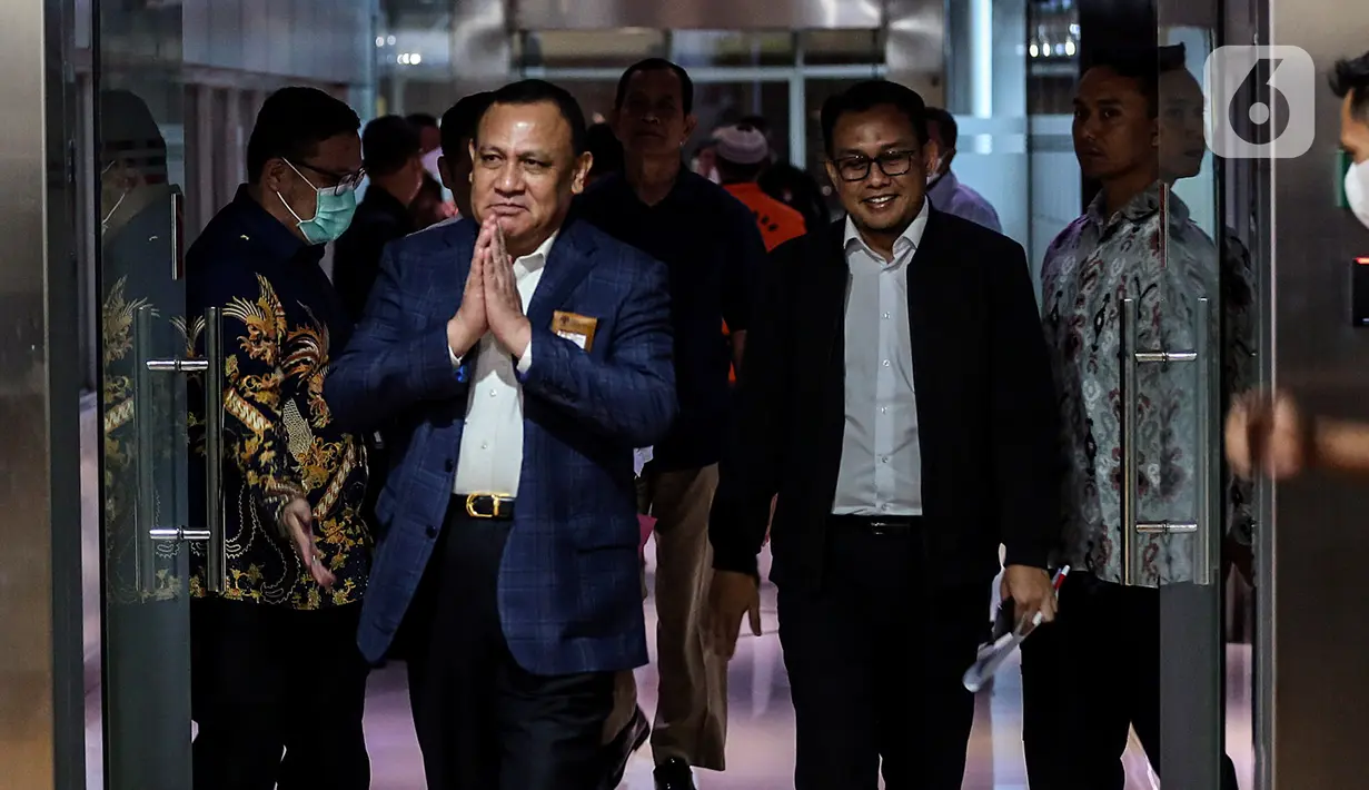 <p>KPK juga telah memeriksa sejumlah saksi dalam kasus ini, satu di antaranya ialah Plh Dirjen Minerba sekaligus Kepala Biro Hukum pada Sekretariat Jenderal Kementerian ESDM Muhammad Idris Froyoto Sihite. (Liputan6.com/Johan Tallo)</p>