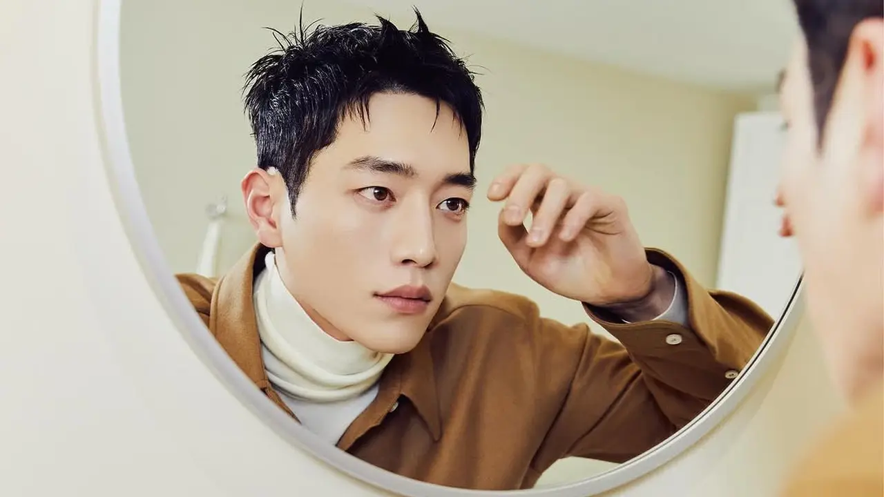 Potret Tampan Seo Kang Joon Aktor Korea Selatan (Sumber: Instagram/seokj1012)</p>