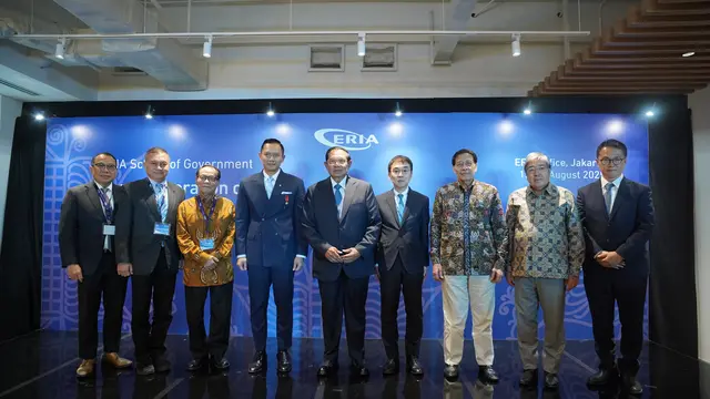 Presiden ke-6 RI Susilo Bambang Yudhoyono dalam Forum Peringatan 20 Tahun Perjanjian Damai Aceh yang diselenggarakan oleh Economic Research Institute for ASEAN and East Asia (ERIA) di Jakarta, Jumat (15/8/2025).