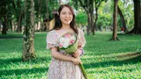7 Makna Mimpi Diberi Bunga, Simbol Kasih Sayang atau Tanda Si Dia Menyimpan Rasa?