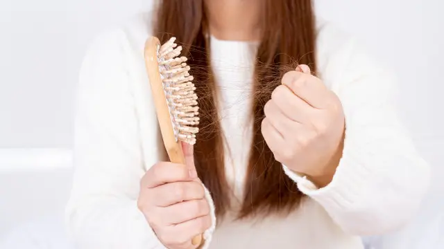 Mengatasi Rambut Rontok dengan Daun Jelatang, Pernah Coba?