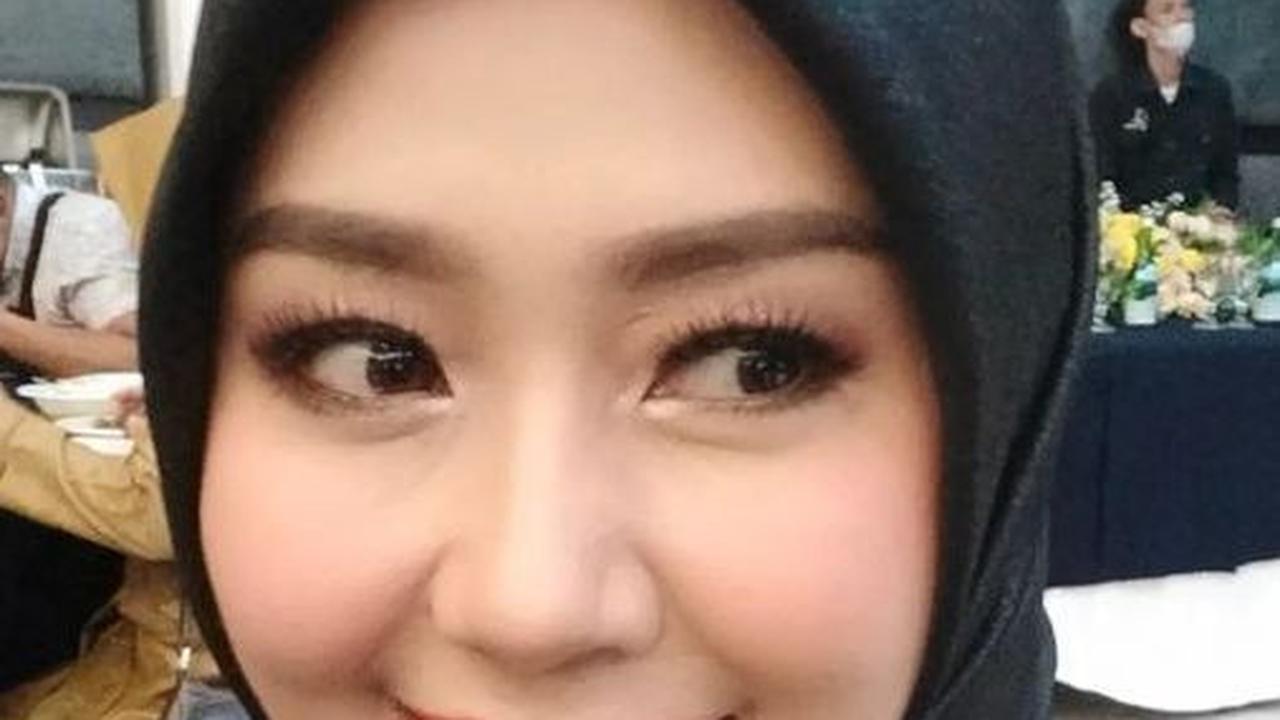 Dunia politik sudah tidak asing lagi bagi Gita KDI. Gita kini menjadi tenaga ahli MPR (Majelis Permusyawaratan Rakyat). Gita pun banyak menghadiri agenda-agenda MPR terutama sosialisasi Empat Pilar Kebangsaan.
